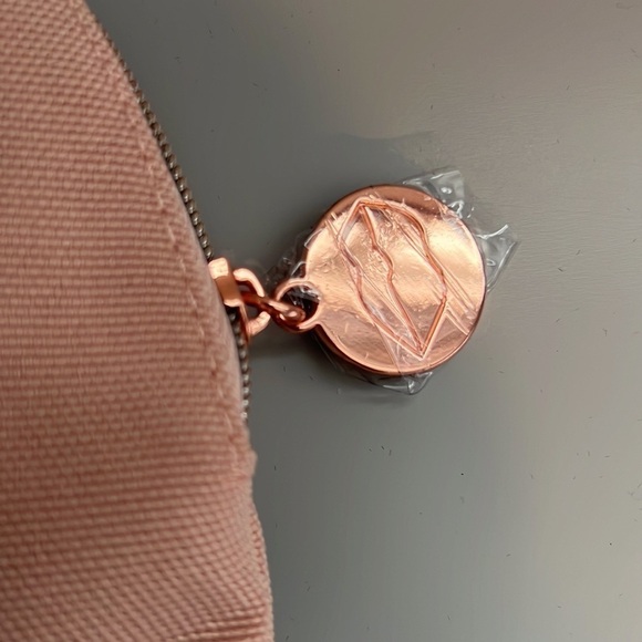 Lip Lab Bag and Bite Beauty Blush. Daycation Whipped Blush in Hibiscus Slush - Picture 8 of 13